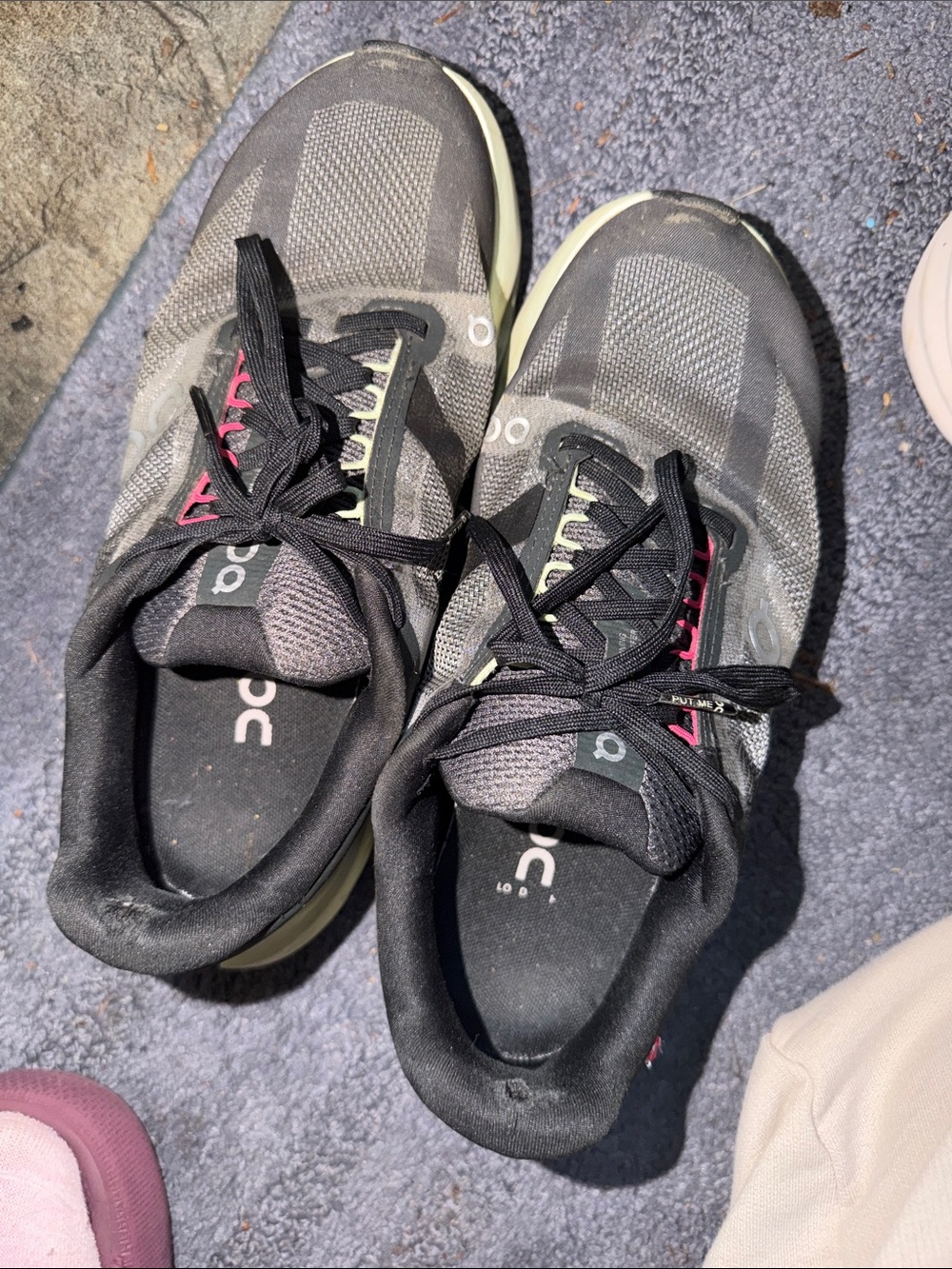 On Running Gray Athletic Sneakers with Pink Detailing